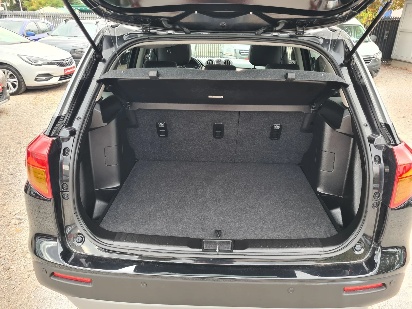 Suzuki Vitara 1.6i 16V 120p.s  / EVRO 6B , снимка 10 - Автомобили и джипове - 56288434