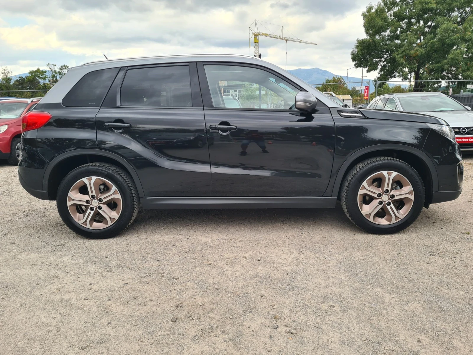 Suzuki Vitara 1.6i 16V 120p.s  / EVRO 6B , снимка 4 - Автомобили и джипове - 56288434