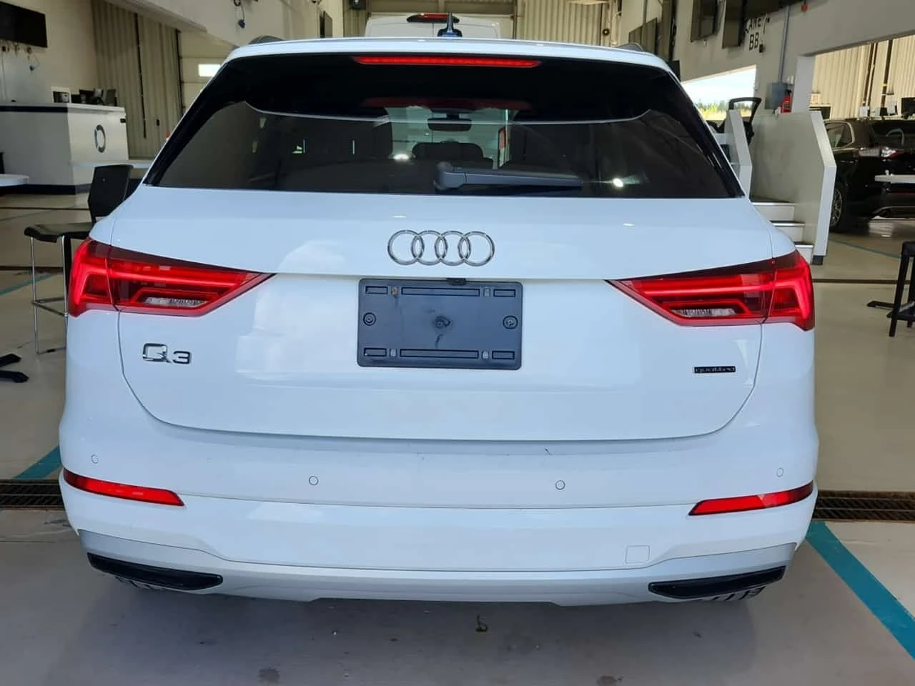 Audi Q3 * 45 Tfsi Quattro Komfort * CARFAX * ���������� | Mobile.bg � ����������� 16