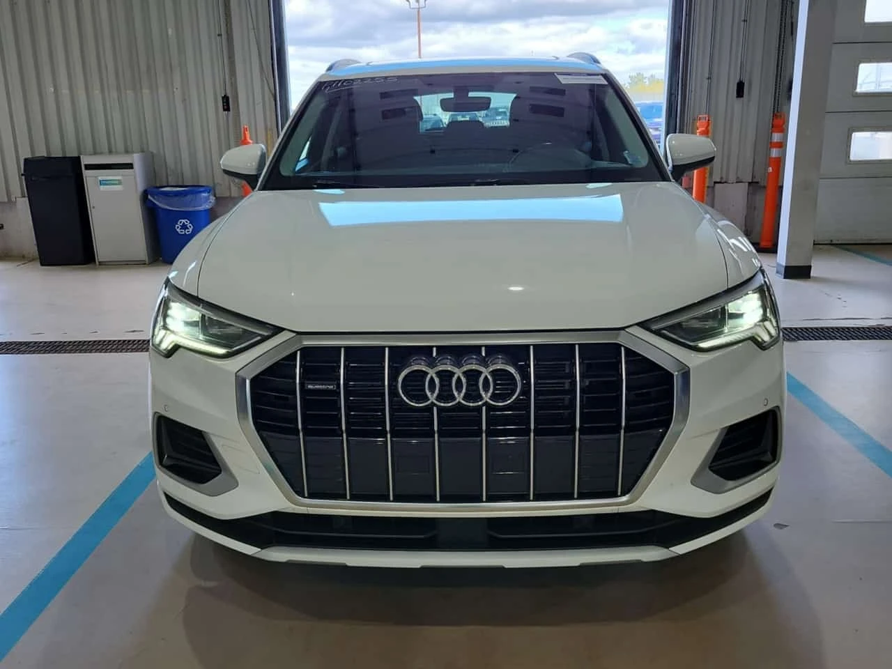 Audi Q3 * 45 Tfsi Quattro Komfort * CARFAX * ���������� | Mobile.bg � ����������� 17