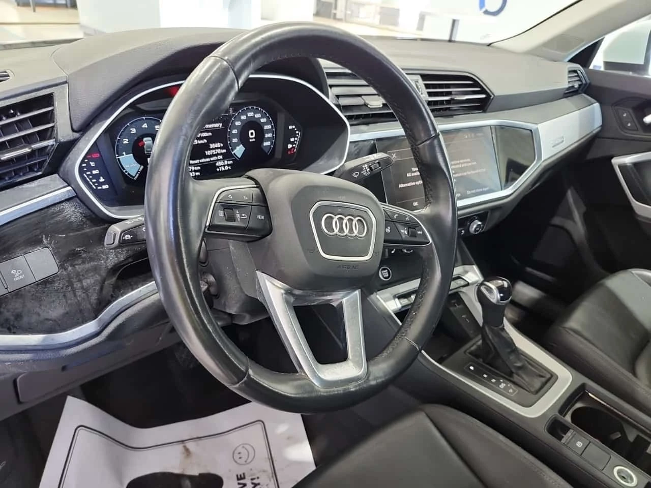 Audi Q3 * 45 Tfsi Quattro Komfort * CARFAX * ���������� | Mobile.bg � ����������� 10