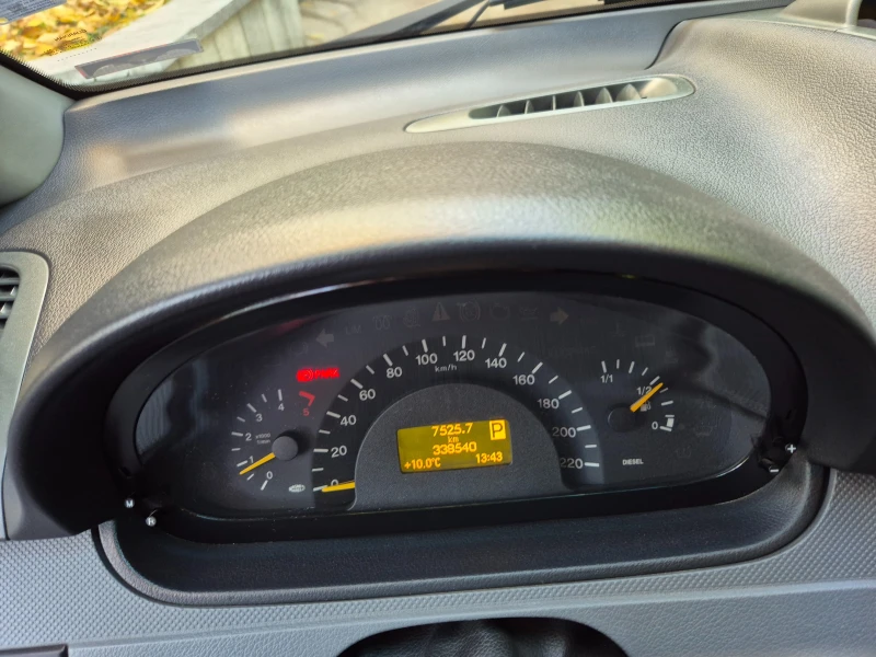 Mercedes-Benz Vito 115 CDI (2.2) 8-местен, снимка 10 - Бусове и автобуси - 52395165