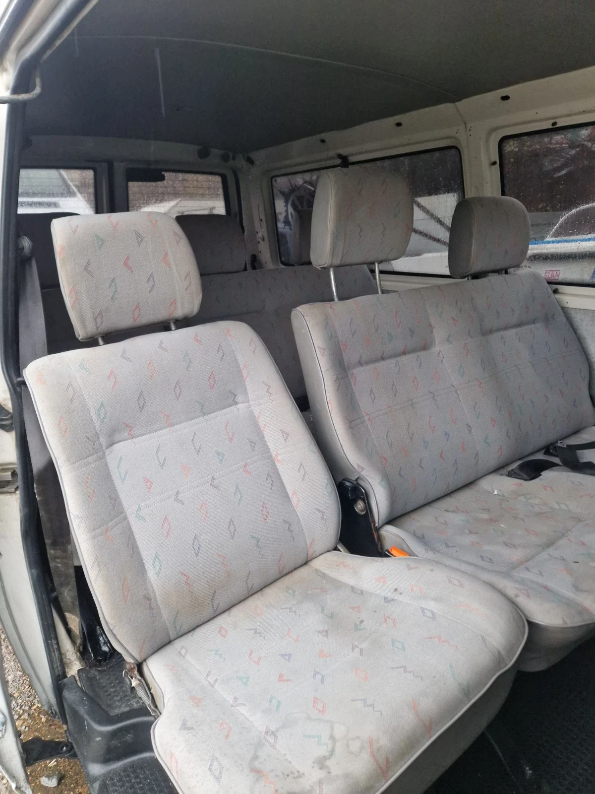 VW Transporter 2.5 TDI  - изображение 5