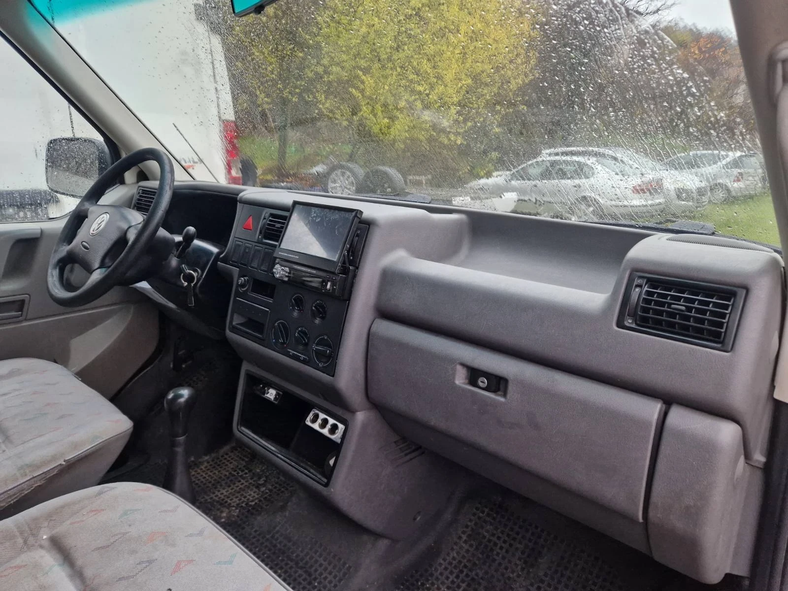 VW Transporter 2.5 TDI  - изображение 2