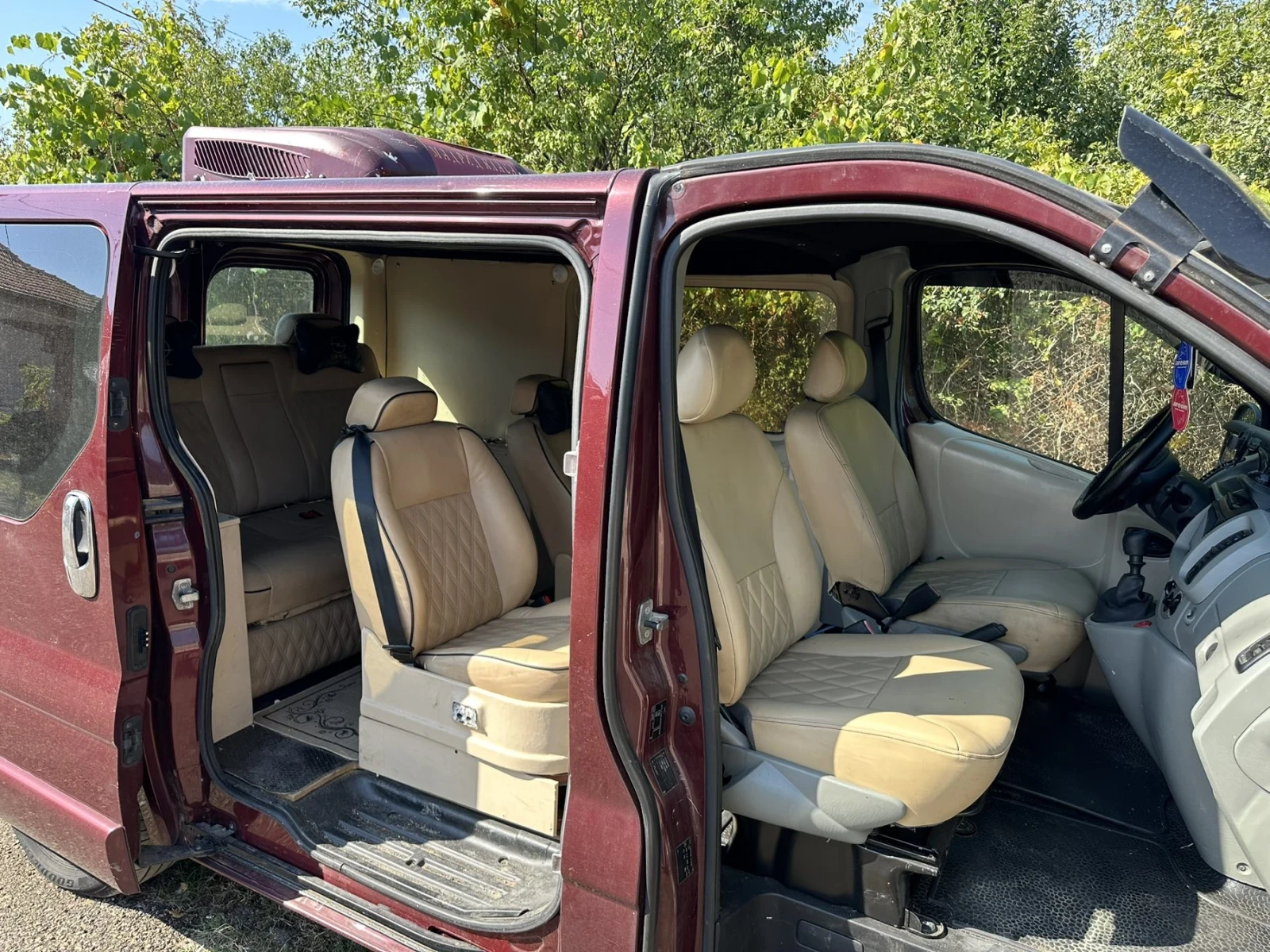Opel Vivaro, снимка 6 - Бусове и автобуси - 55832652