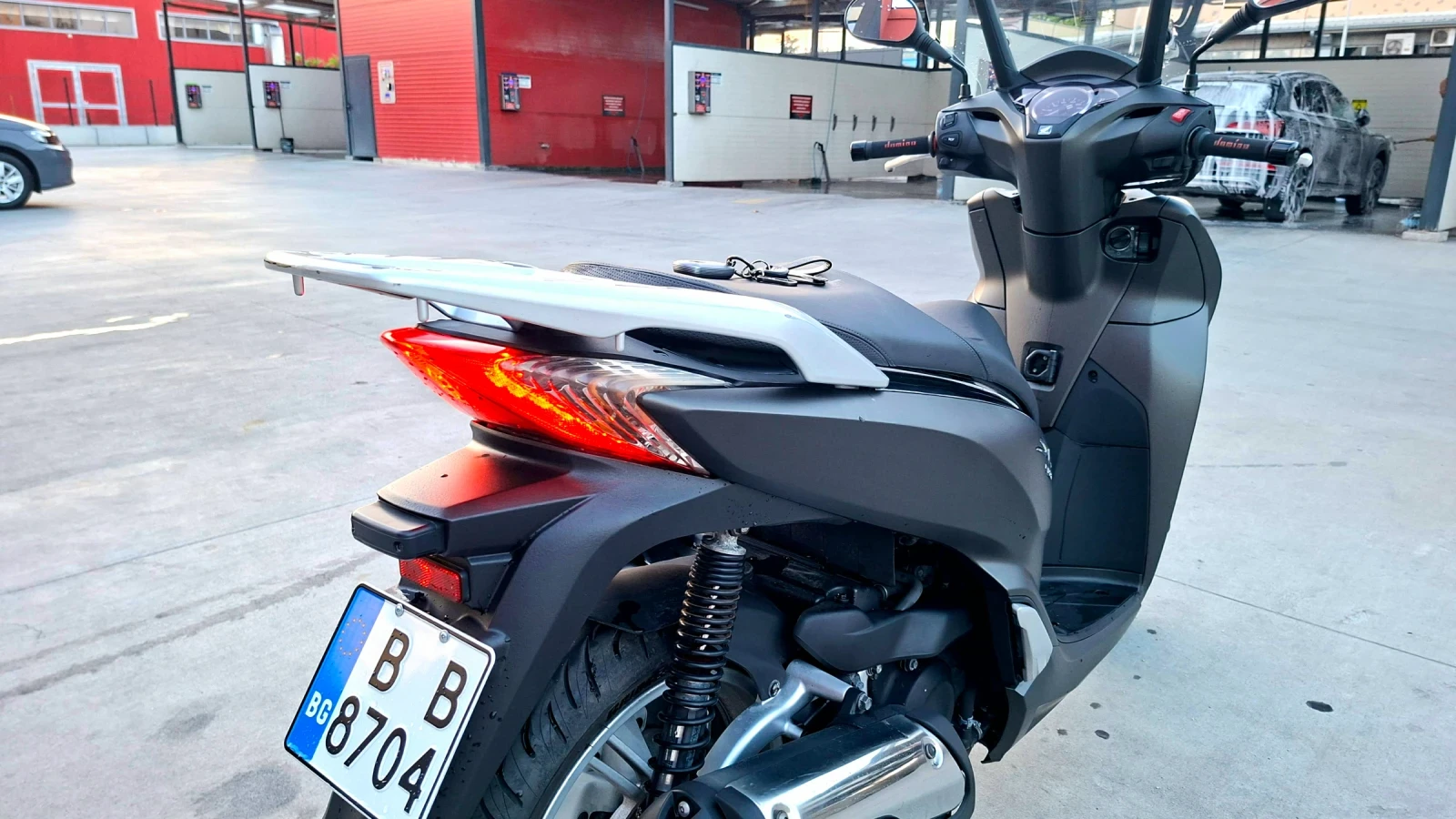 Honda Sh 300i, снимка 9 - Мотоциклети и мототехника - 55335228