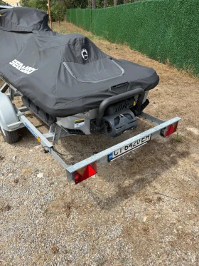 ����� �� �������� �� ���� Bombardier Sea Doo GTX 300 LIMITED 82�.
