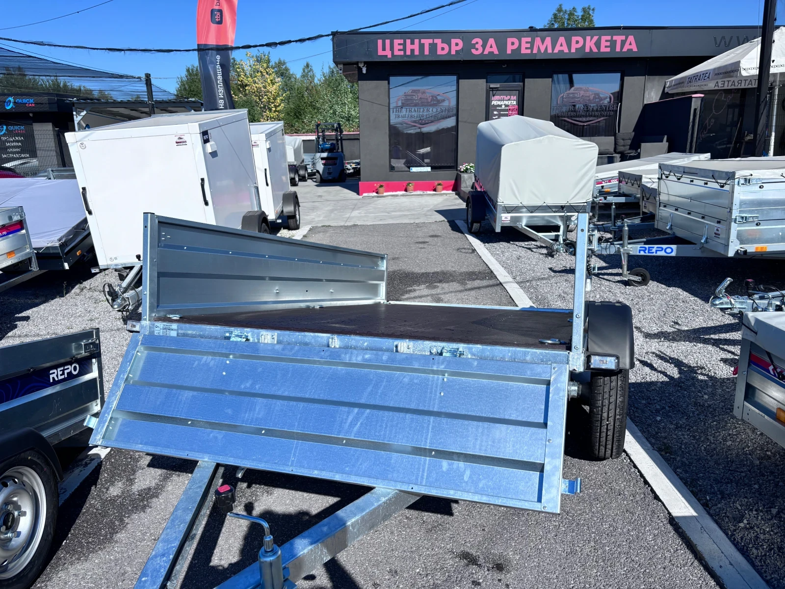 За автомобил Agados Ремарке REPO PREMIUM 2.6 x 1.5 m самосвално 