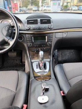 Mercedes-Benz E 200 Avangard, снимка 5