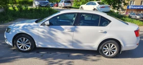 Skoda Octavia 2.0 TDI DSG сменен двигател на 130757км., снимка 4