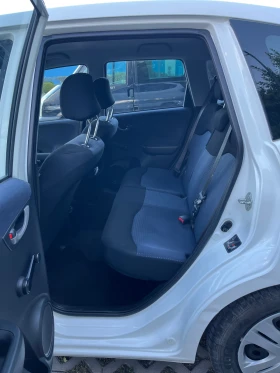Honda Jazz - 6100 лв. / 3118.88 € - 25044423 11