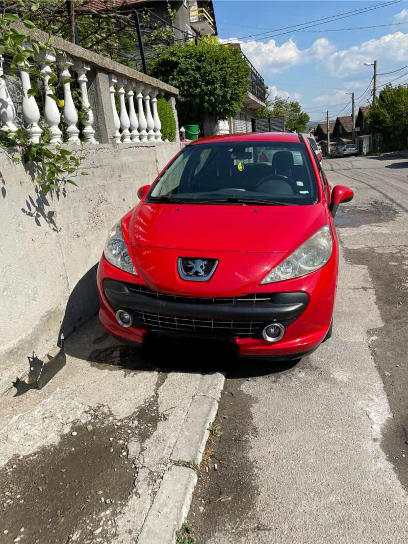 Peugeot 207, снимка 1 - Автомобили и джипове - 46418854