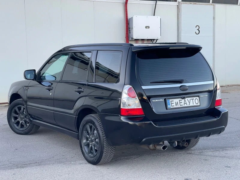 Subaru Forester 2.0i Газ/Бензин, снимка 6 - Автомобили и джипове - 47972580