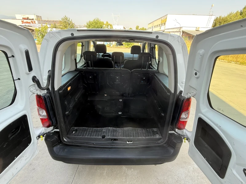 Toyota Proace City  1.5 d 102kc, снимка 12 - Автомобили и джипове - 52479231