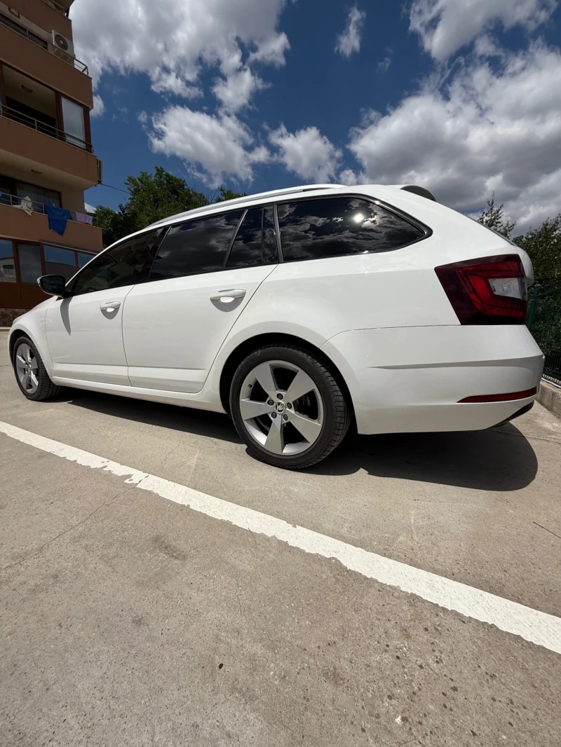 Skoda Octavia, снимка 5 - Автомобили и джипове - 52439424