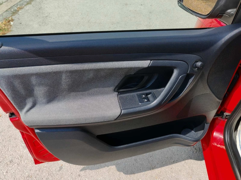 Skoda Fabia 1.2I KLIMATIK, снимка 12 - Автомобили и джипове - 51454869