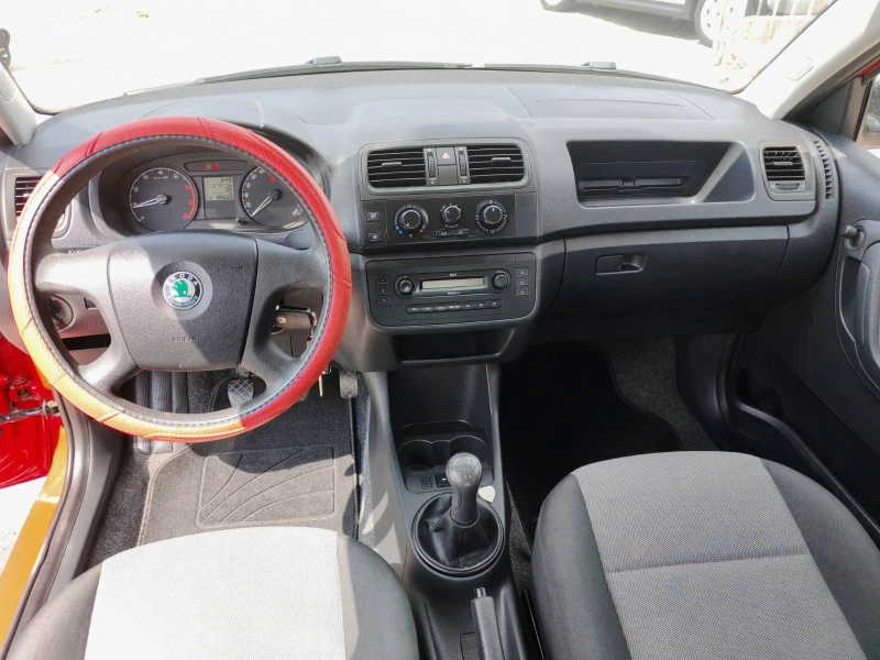 Skoda Fabia 1.2I KLIMATIK, снимка 10 - Автомобили и джипове - 51454869