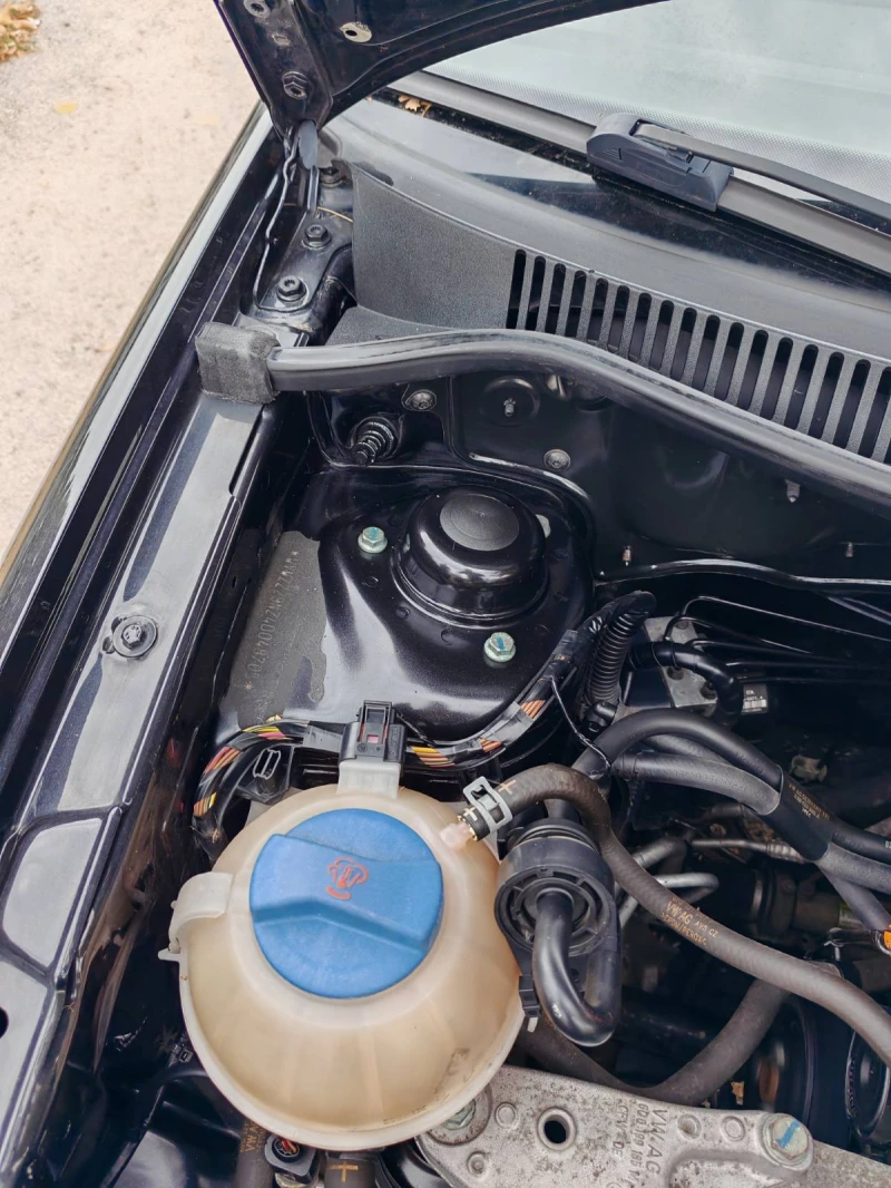 Skoda Fabia 1.2I KLIMATIK, снимка 7 - Автомобили и джипове - 51454869