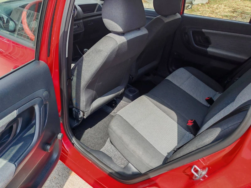 Skoda Fabia 1.2I KLIMATIK, снимка 5 - Автомобили и джипове - 51454869