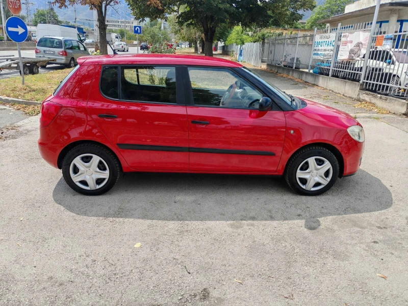 Skoda Fabia 1.2I KLIMATIK, снимка 9 - Автомобили и джипове - 51454869