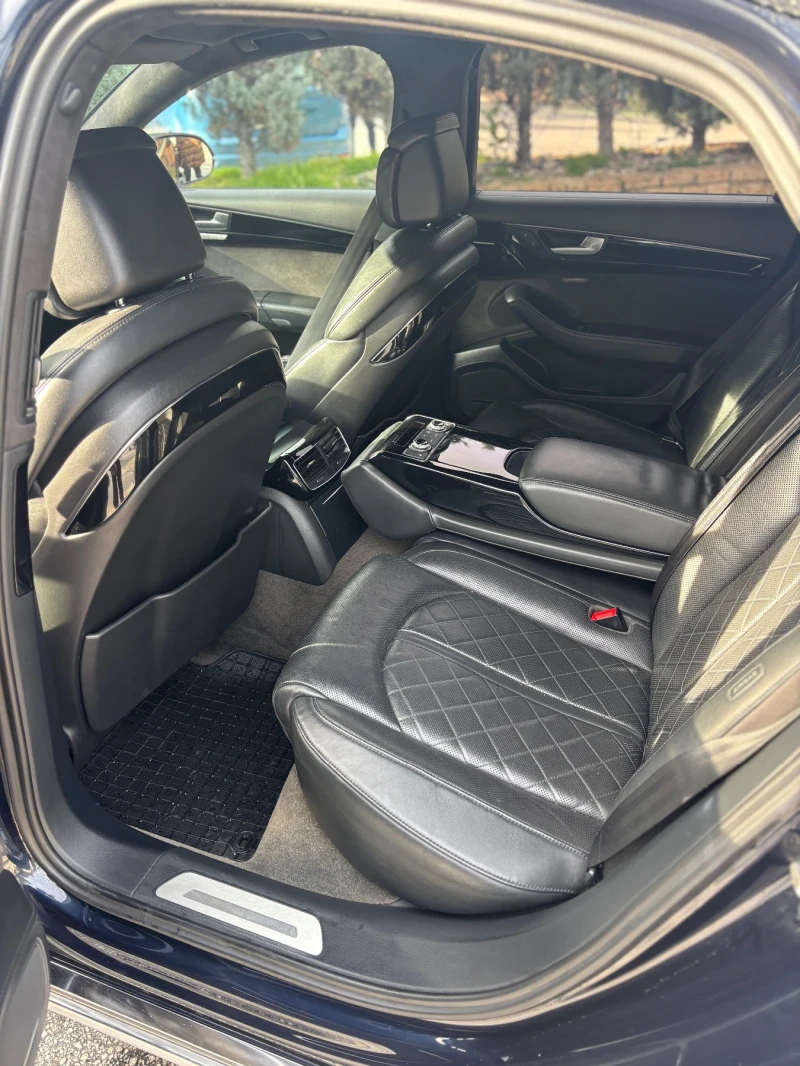 Audi A8, снимка 9 - Автомобили и джипове - 52626034