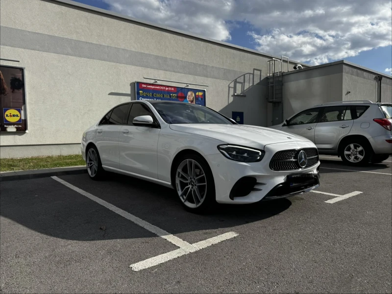 Mercedes-Benz E 220 2.0, снимка 11 - Автомобили и джипове - 52671051