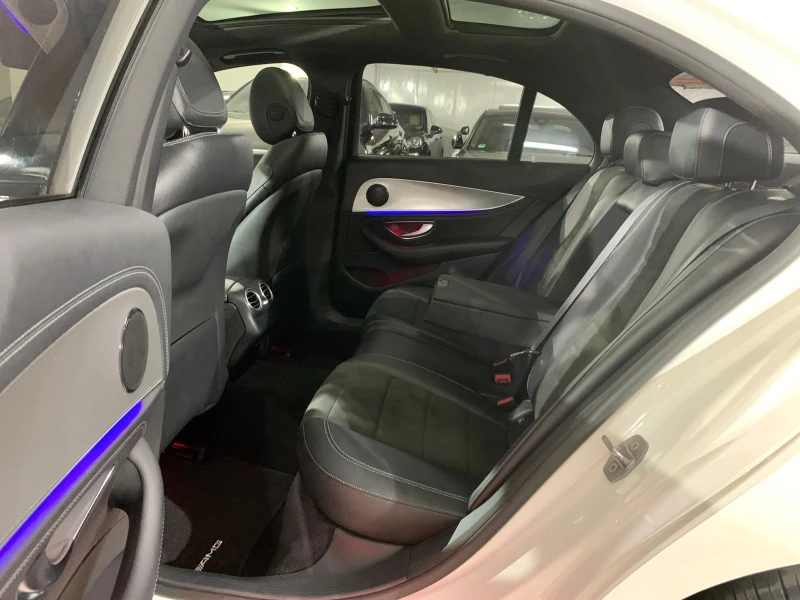 Mercedes-Benz E 220 4-Matic AMG * PANORAMA* HeadUp* PODGREV* BlindSpot, снимка 14 - Автомобили и джипове - 52742474