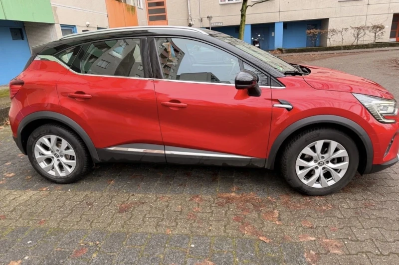 Renault Captur, снимка 3 - Автомобили и джипове - 52892457