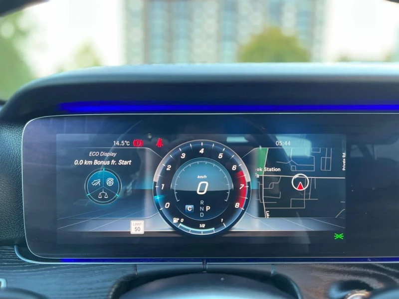 Mercedes-Benz E 450 4MATIC * NAVI * LED * CAMERA * BURMESTER * ПОДГРЕВ, снимка 13 - Автомобили и джипове - 53362157