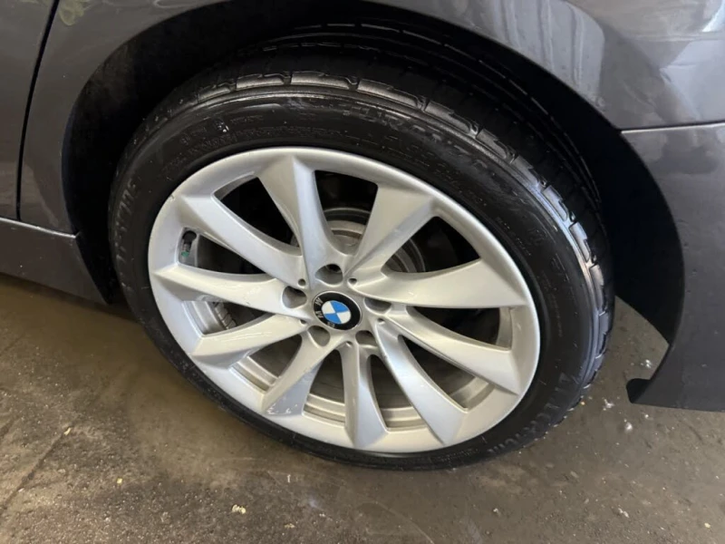 BMW 330 330i xDrive* АвтоКредит* (Цена до БГ) , снимка 5 - Автомобили и джипове - 53381410