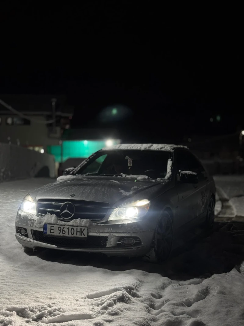 Mercedes-Benz C 220 CDI РЕАЛНИ КИЛОМЕТРИ! ПРОМО!!, снимка 15 - Автомобили и джипове - 53388229
