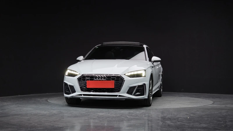 Audi A5 40TDI / 4x4 / Пълна сервизна история !!!, снимка 3 - Автомобили и джипове - 53596775