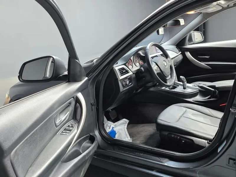 BMW 320 d, снимка 10 - Автомобили и джипове - 55143962