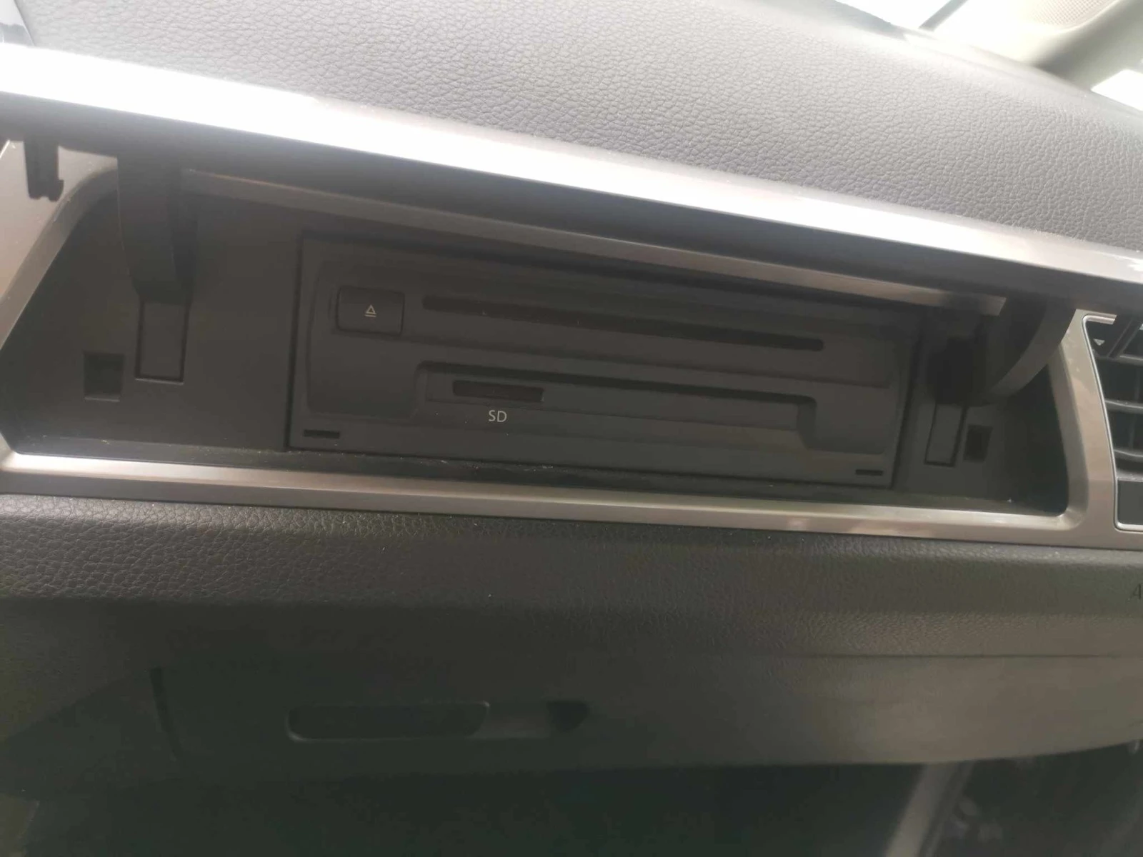 VW Touran 1.6 tdi | Mobile.bg — изображение 13