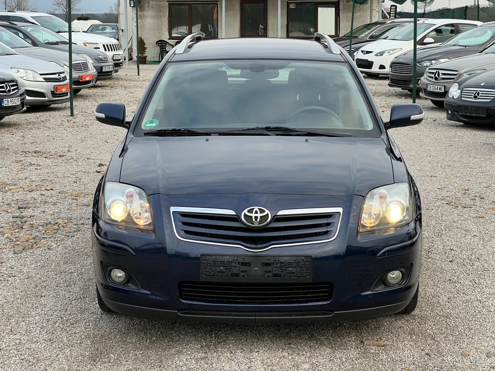 Toyota Avensis 1.8 VVTI - изображение 2