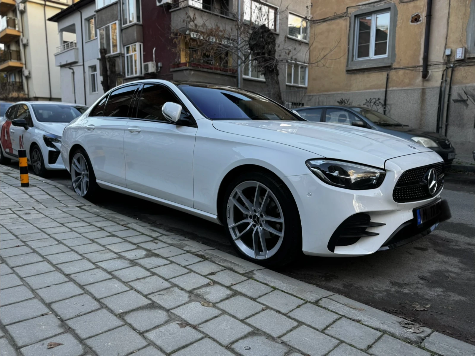 Mercedes-Benz E 220 2.0 - изображение 5