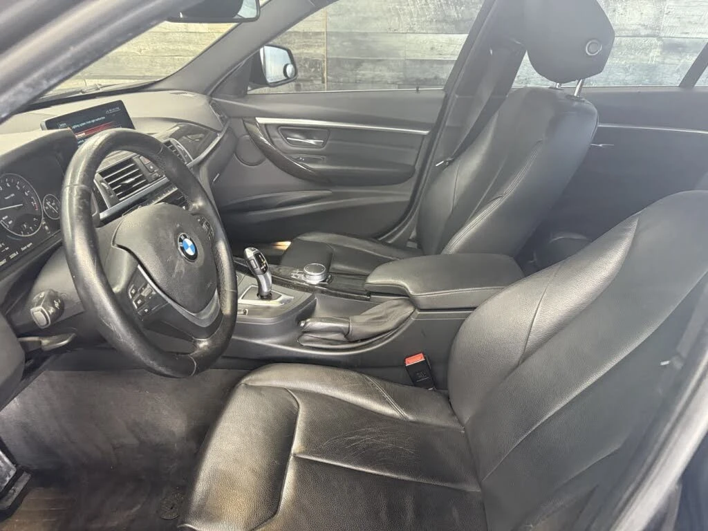 BMW 330 330i xDrive* АвтоКредит* (Цена до БГ)  - изображение 7