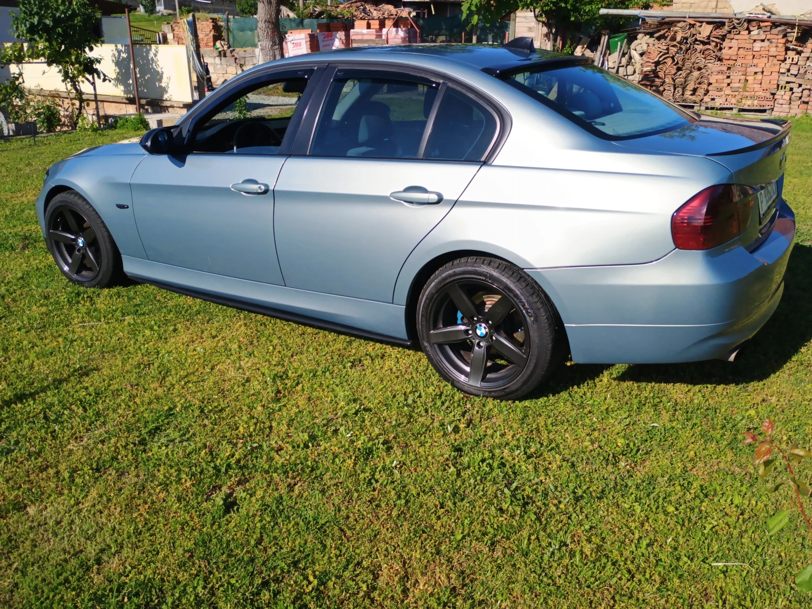 BMW 320, снимка 3 - Автомобили и джипове - 54176738