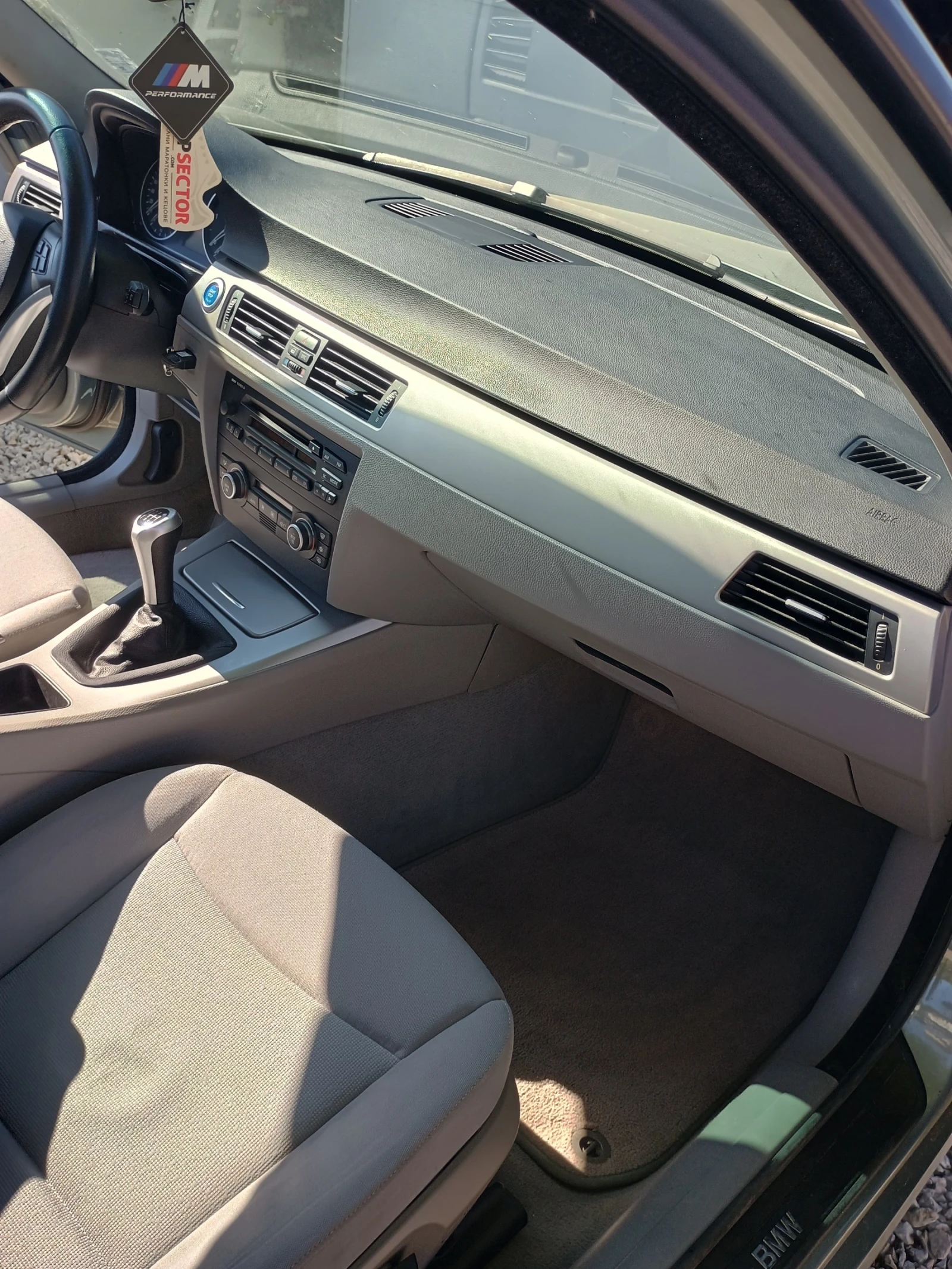 BMW 320, снимка 13 - Автомобили и джипове - 54176738