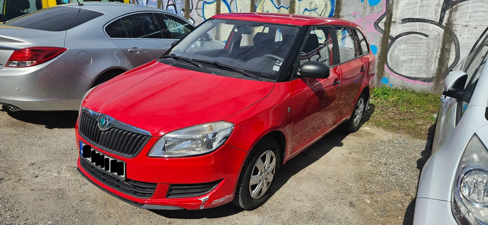 Skoda Fabia 2013г., снимка 2 - Автомобили и джипове - 54227839
