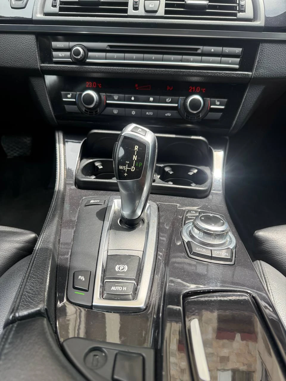 BMW 520, снимка 11 - Автомобили и джипове - 54960410
