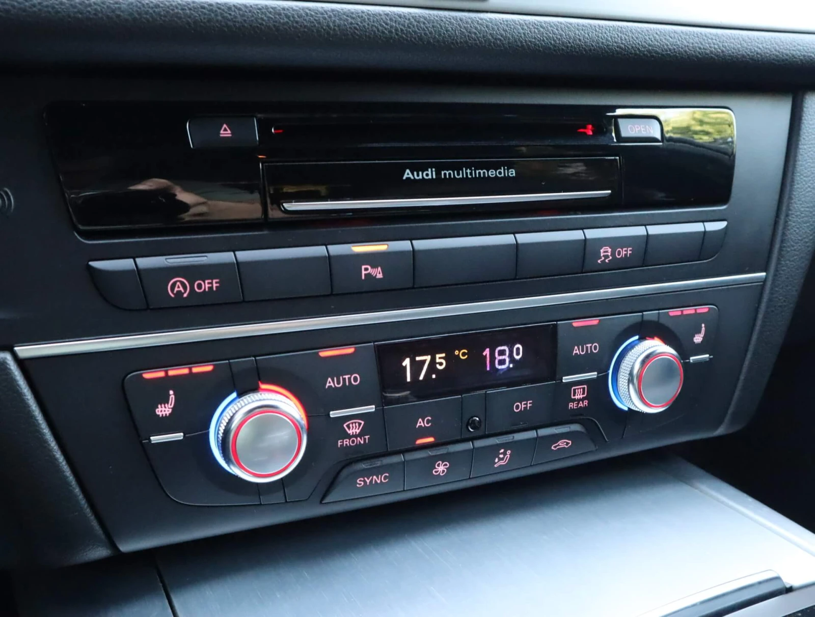 Audi A6 3.0TDI/Sline/RS Packet/Камера/Подгрев/FullLed/, снимка 11 - Автомобили и джипове - 55675935
