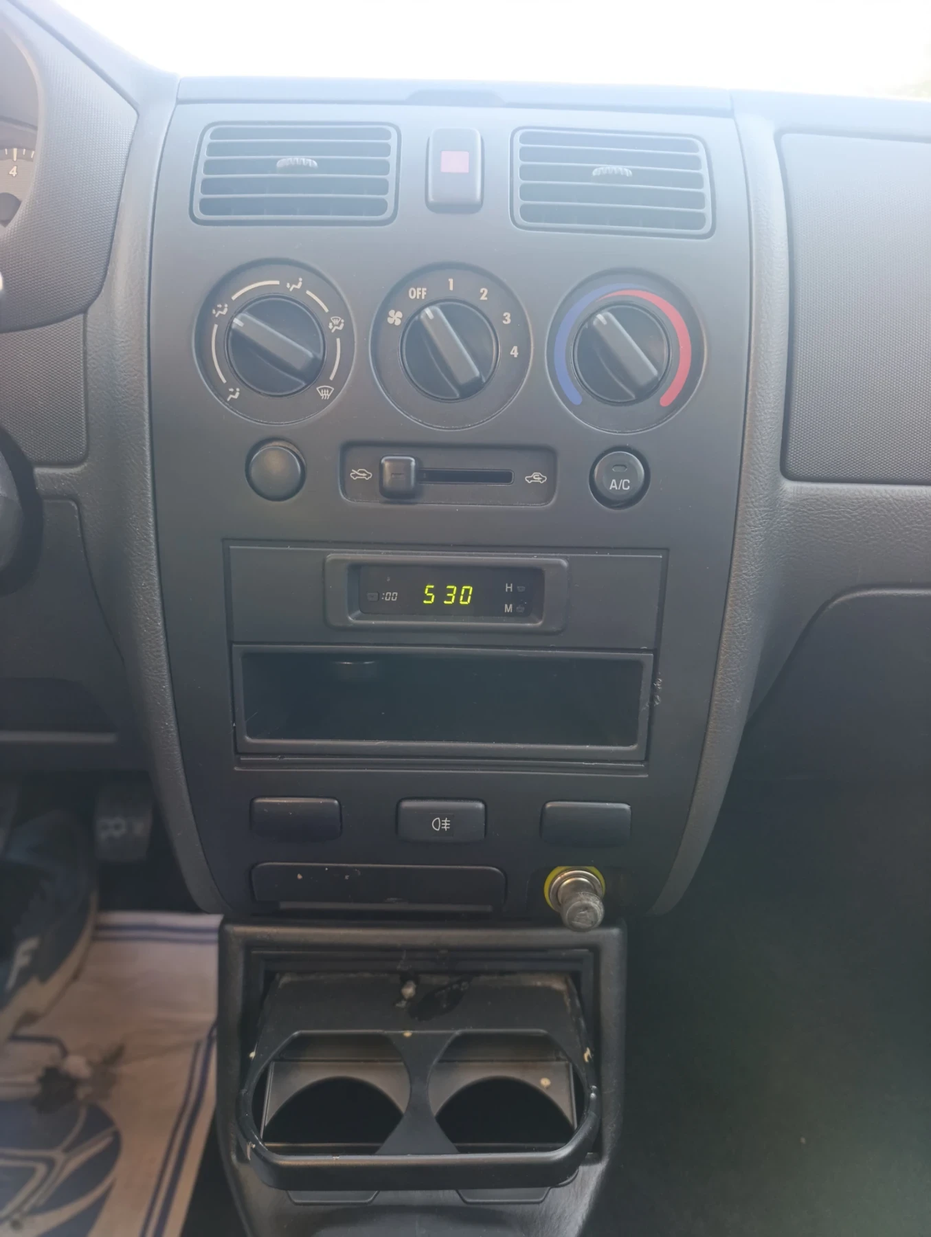 Daihatsu Sirion 1.0i, снимка 6 - Автомобили и джипове - 56328268