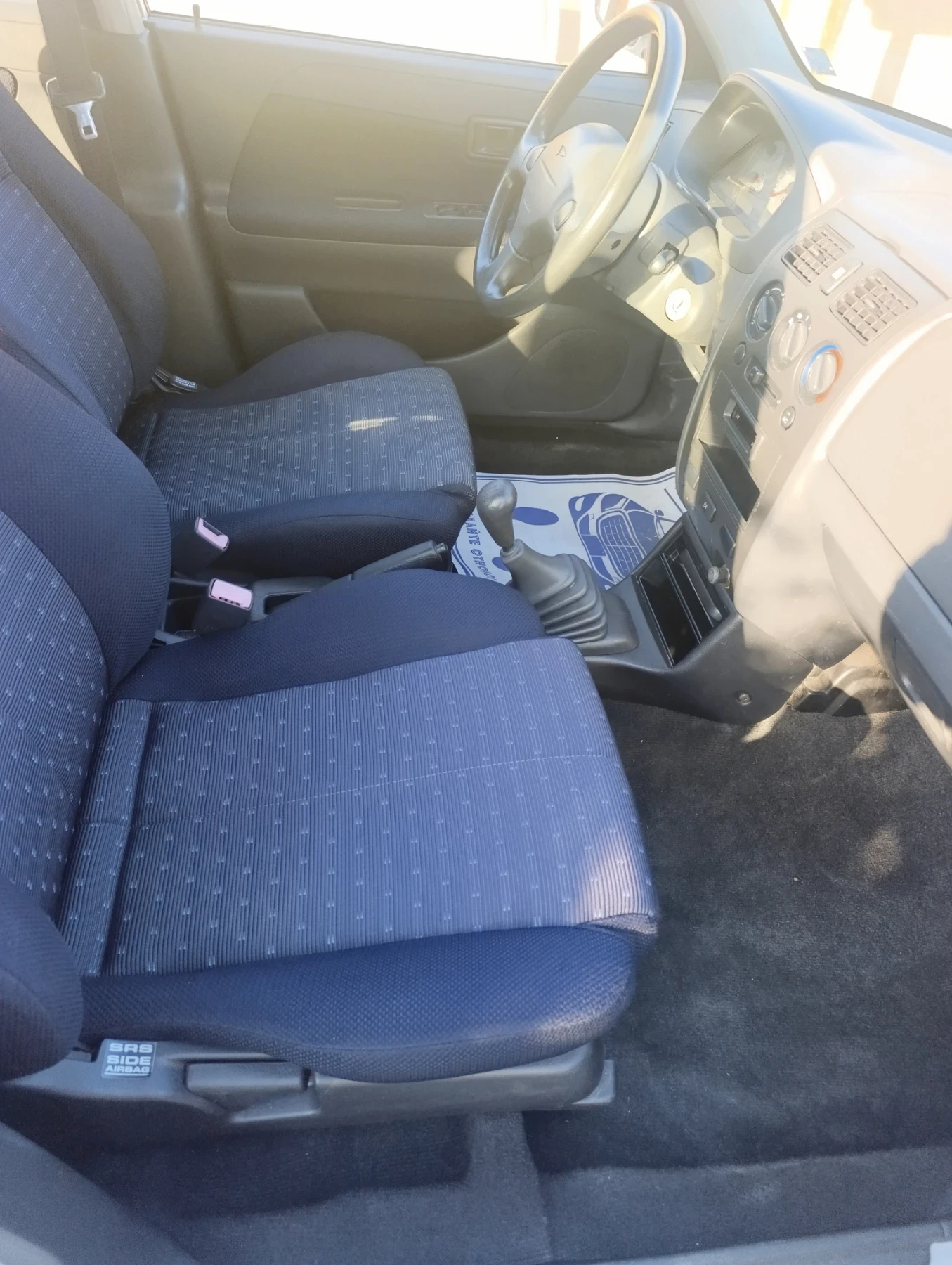 Daihatsu Sirion 1.0i, снимка 10 - Автомобили и джипове - 56328268