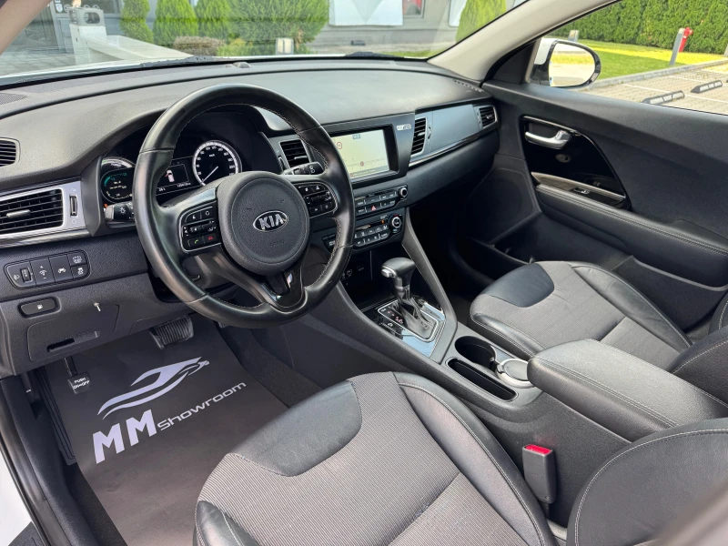 Kia Niro HYBRID-С.КНИЖКА-LANE-ASIST-КАМЕРА-, снимка 8 - Автомобили и джипове - 50989564