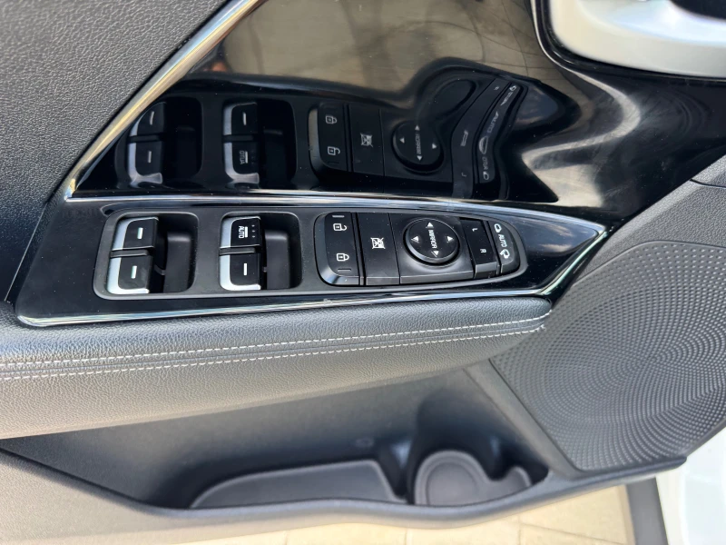 Kia Niro HYBRID-С.КНИЖКА-LANE-ASIST-КАМЕРА-, снимка 12 - Автомобили и джипове - 50989564