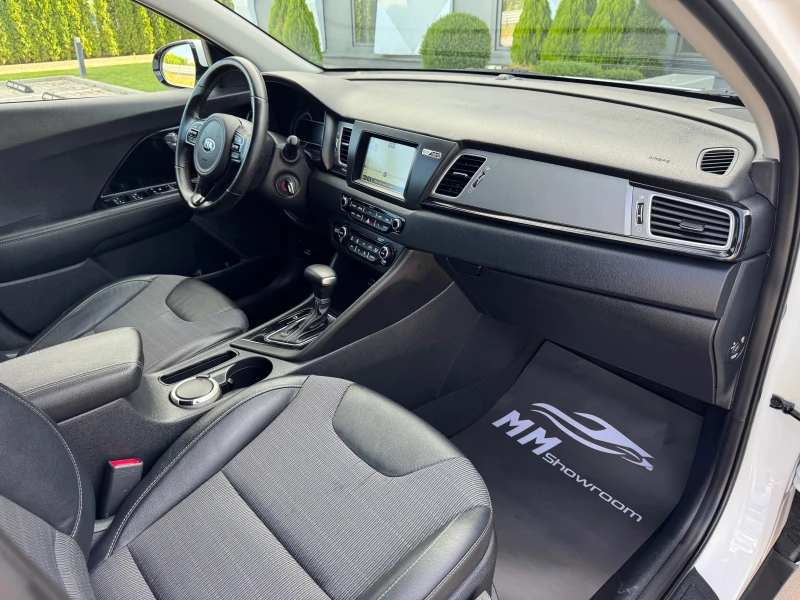 Kia Niro HYBRID-С.КНИЖКА-LANE-ASIST-КАМЕРА-, снимка 10 - Автомобили и джипове - 50989564
