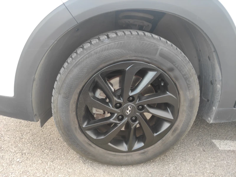 Hyundai Tucson 1.7 CRDI Xpossible 145000 km, снимка 15 - Автомобили и джипове - 52307409
