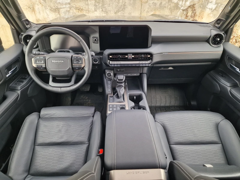 Toyota Land cruiser i Force Max/Luxury, снимка 10 - Автомобили и джипове - 53264024