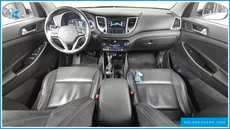Hyundai Tucson 2.0 Diesel 2WD, снимка 8 - Автомобили и джипове - 53520131